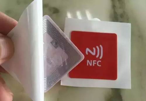 NFC- og QR-kode har hver sine fordele - sikkerhed - omkostninger - brugeroplevelse - dataoverførsel